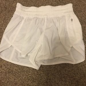 lululemon tracker LR short